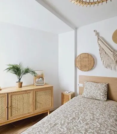 Boho Arenal Bol Con Parking Apartment